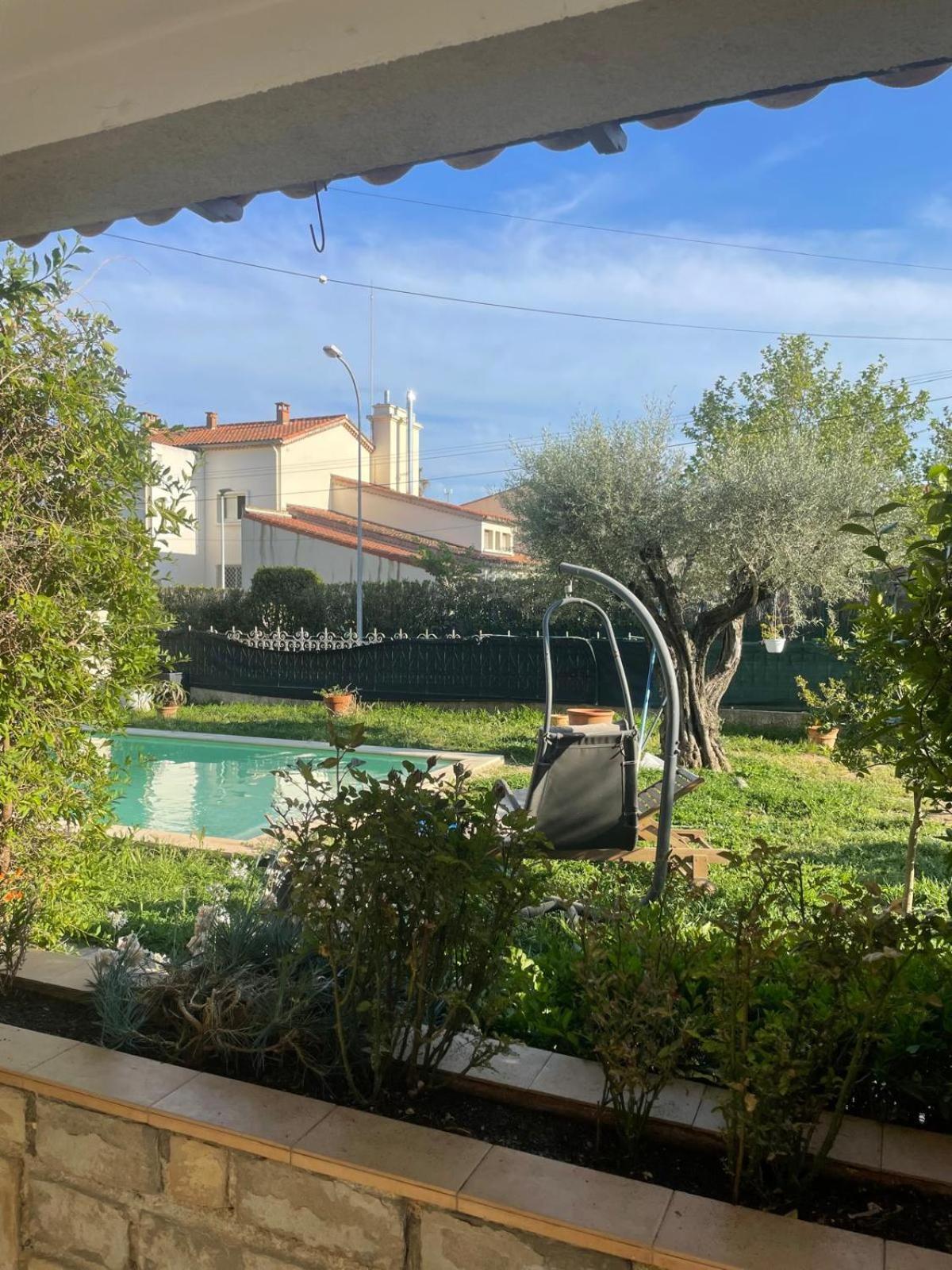 T2 En Rez De Villa Sanary-sur-Mer Exterior foto